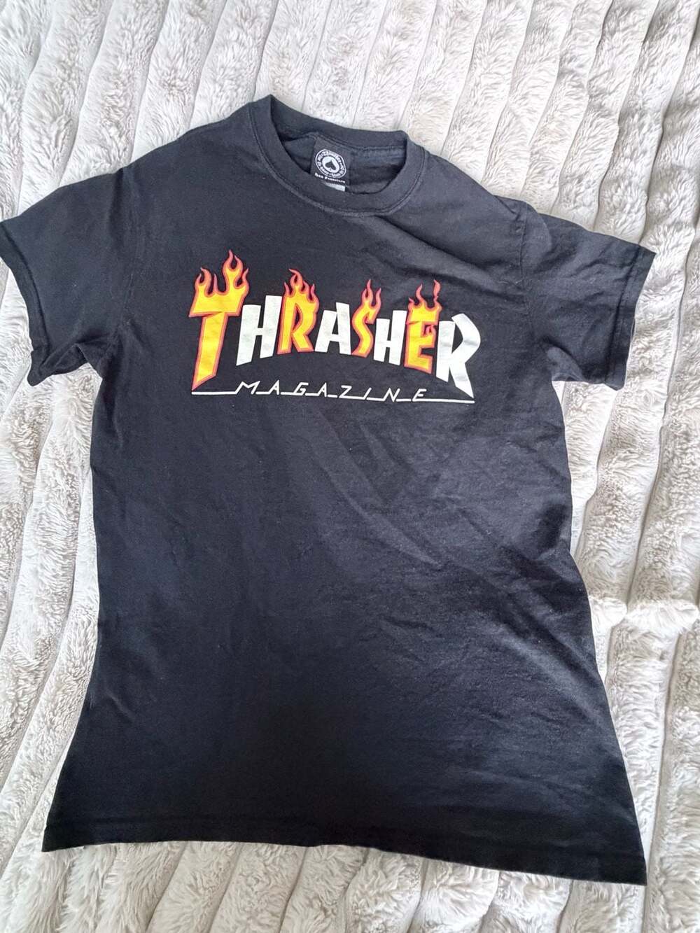 Thrasher Flame Logo Magazine T-Shirt Black Size Small